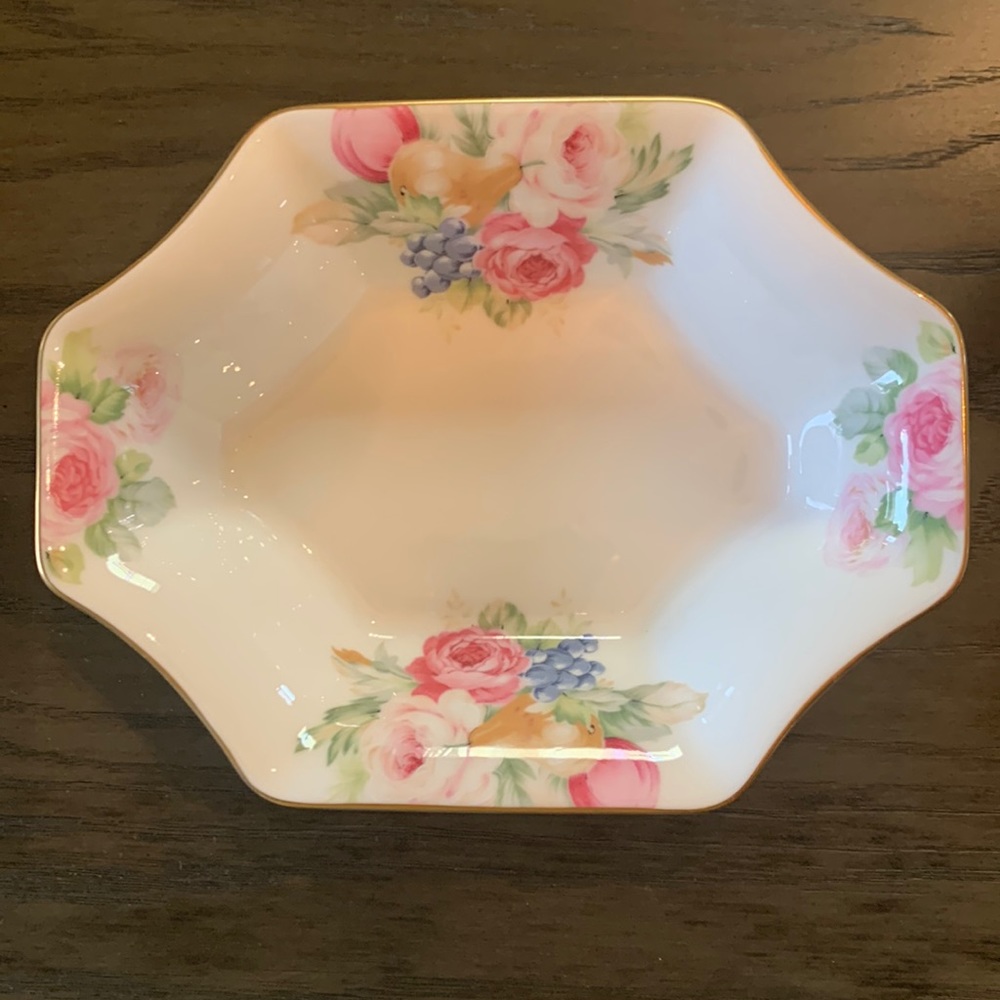 Mikasa Rosemead Bone China Octagon Sweet Dish